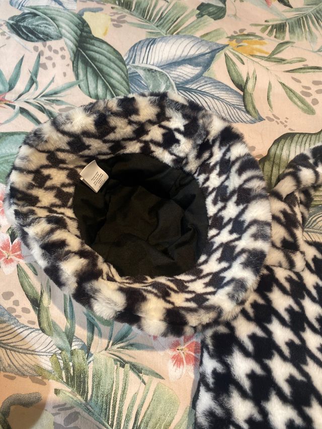 Conjunto bolso y gorro