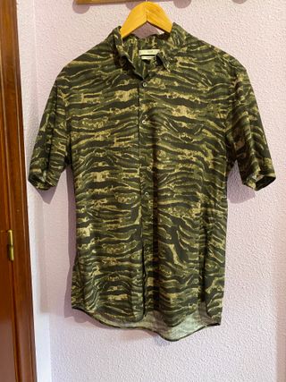 Camisa MANGO verde militar
