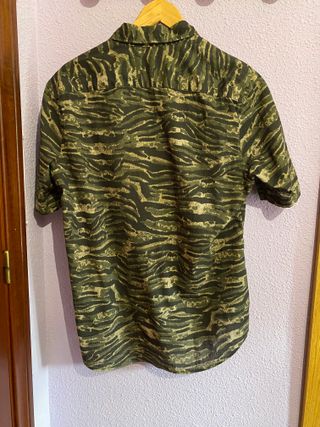 Camisa MANGO verde militar