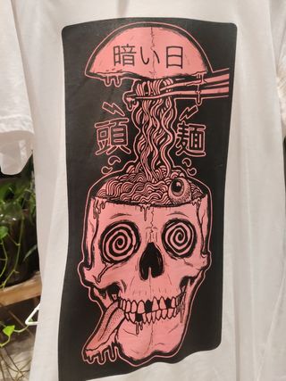 CAMISETA DE MANGA CORTA Y ESTAPADO