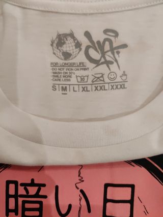 CAMISETA DE MANGA CORTA Y ESTAPADO