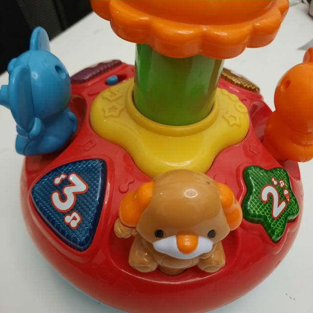 Juguete Gira con música y luces