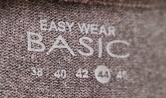 Chaqueta de pico gris verdoso- El Corte Inglés (44