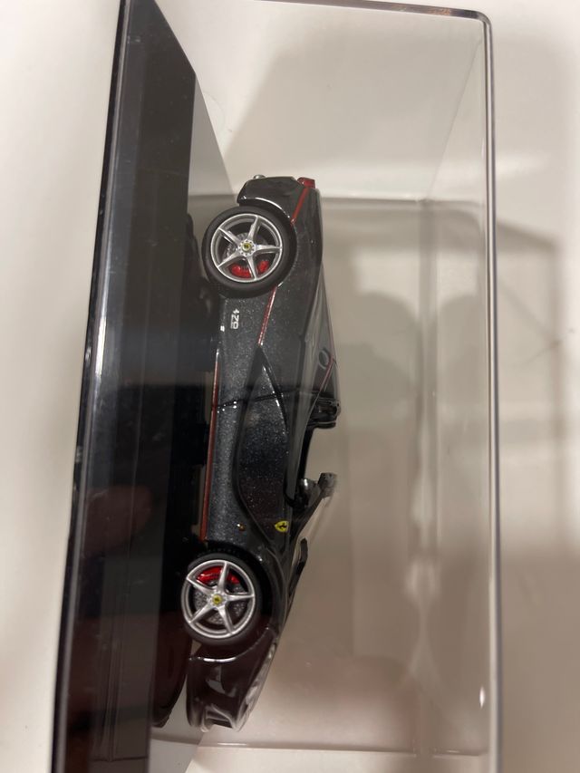 Coche la Ferrari Aperta - 2016