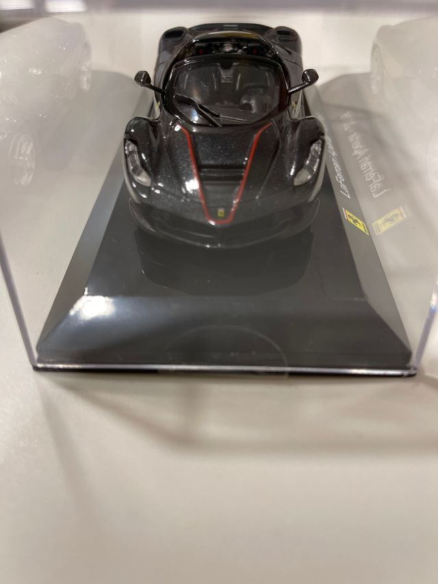 Coche la Ferrari Aperta - 2016