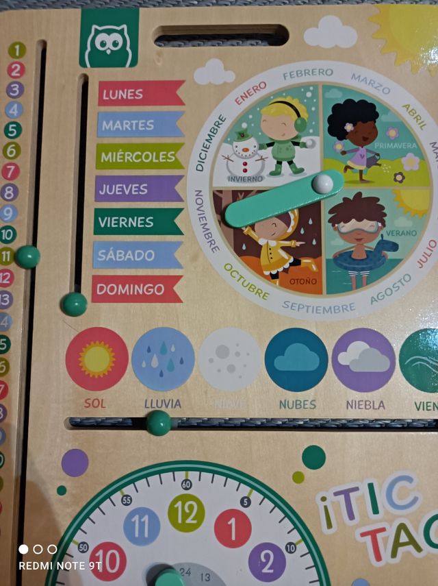 Calendario,reloj, de madera de Eureka kids