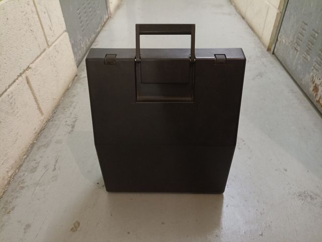 Maquina escribir en buen estado Oliveti