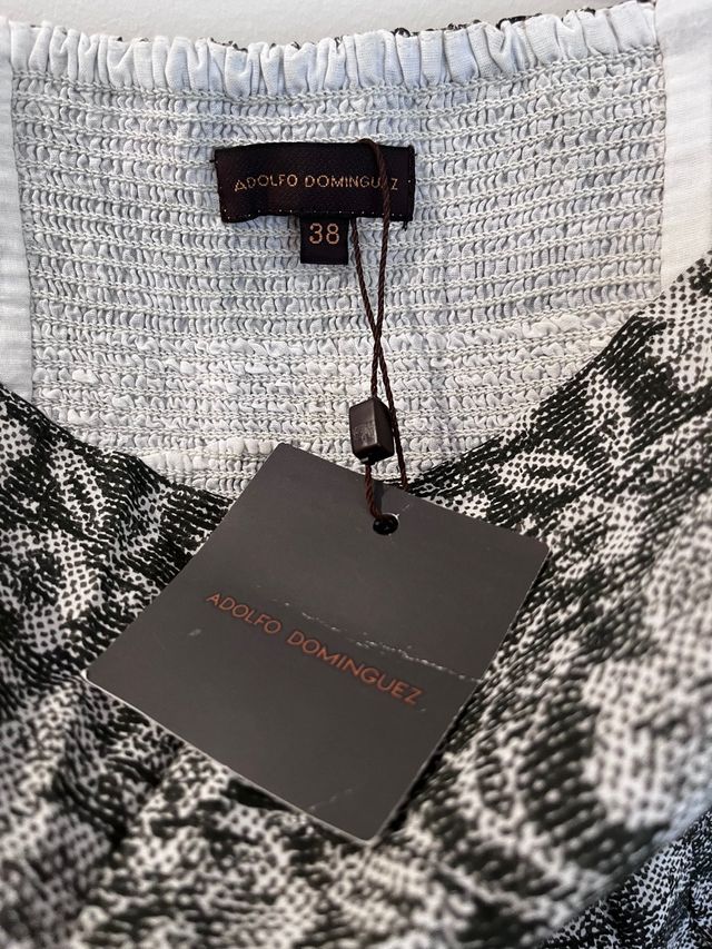 Vestido mujer Adolfo Domingue con etiqueta