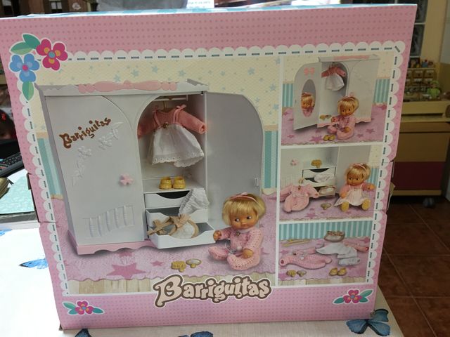 Barriguitas. Armario y figura de bebé