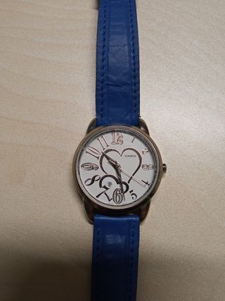 reloj Casio con corazones