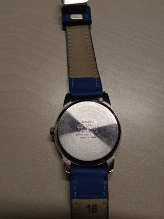reloj Casio con corazones
