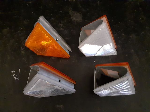 REFLECTANTE CARRETERAS BALIZA OJO DE GATO