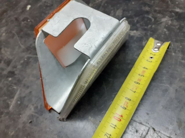 REFLECTANTE CARRETERAS BALIZA OJO DE GATO