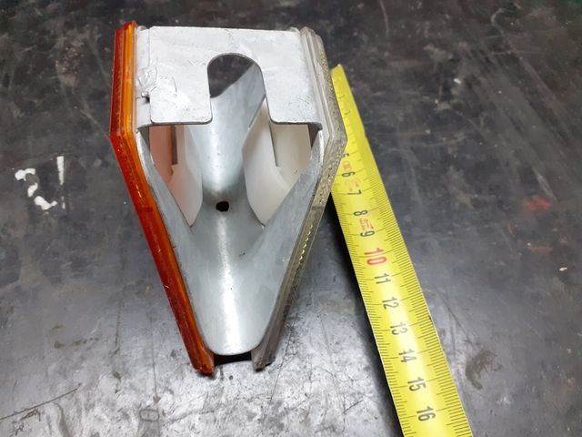 REFLECTANTE CARRETERAS BALIZA OJO DE GATO