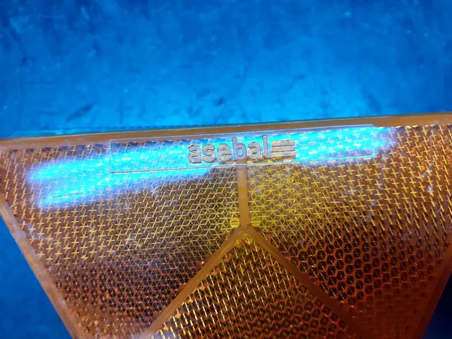 REFLECTANTE CARRETERAS BALIZA OJO DE GATO