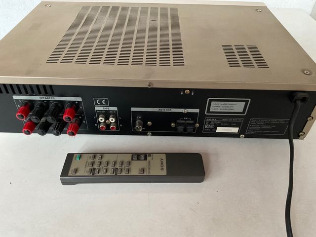 Sony  CD RECIVER RXD-700.