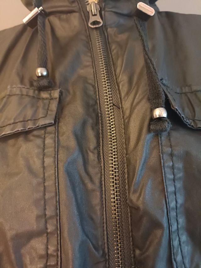 Chaqueta Impermeable Negra de Zara