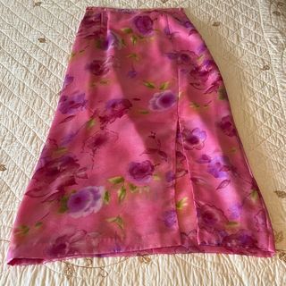 Falda color fucsia hecha a medida 