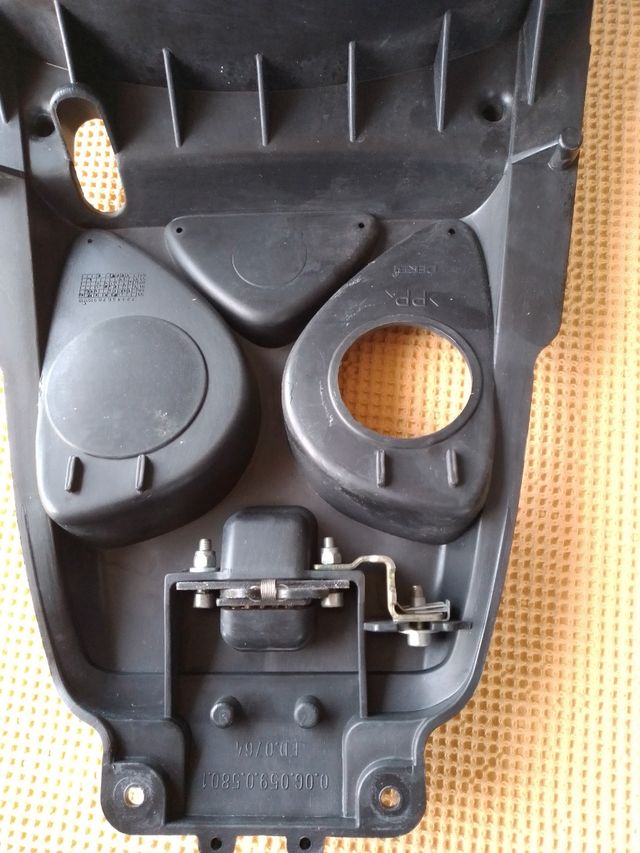 Cofre asiento Derbi Atlantis