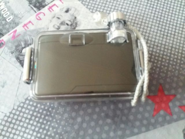 CÁMARA FOTOS SUMERGIBLE CARRETE