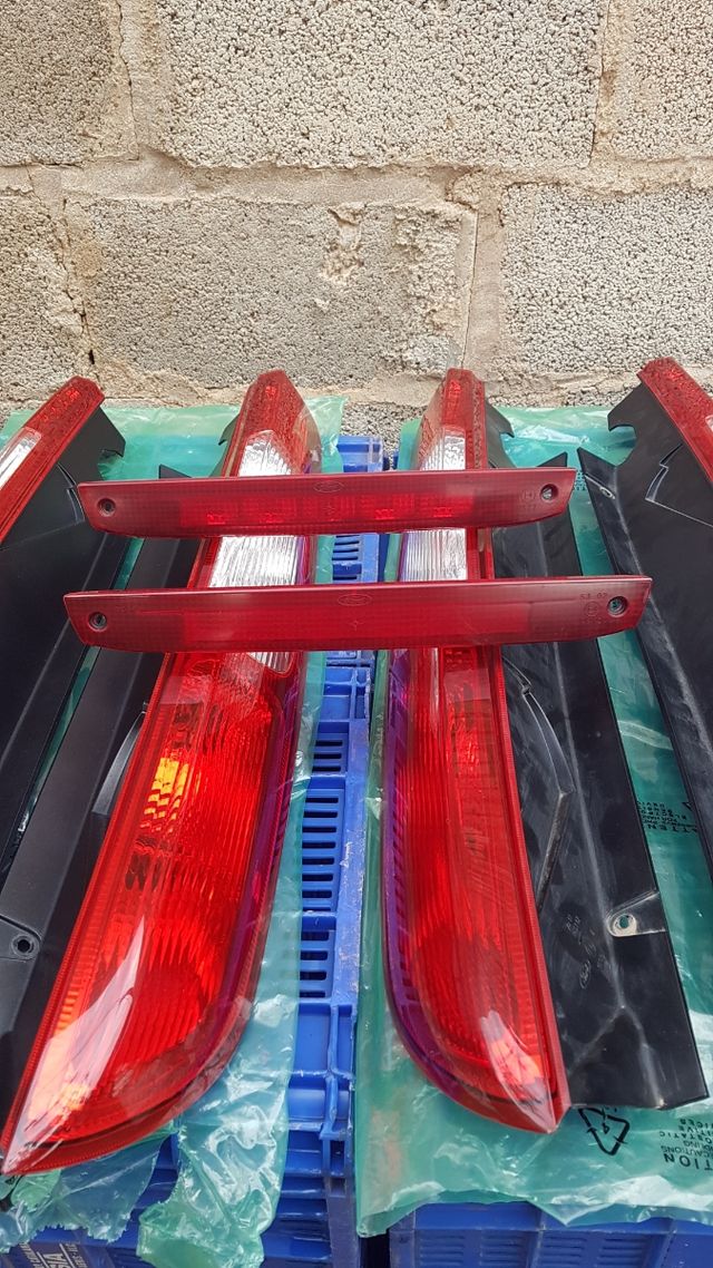 Pilotos Traseros Ford Focus mk2