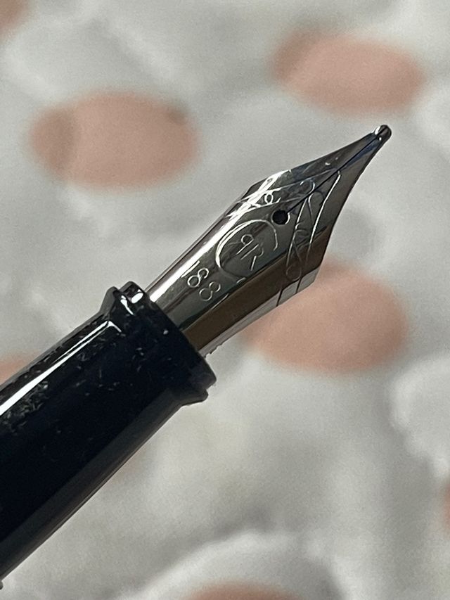 Pluma Cerruti 1881 como nueva