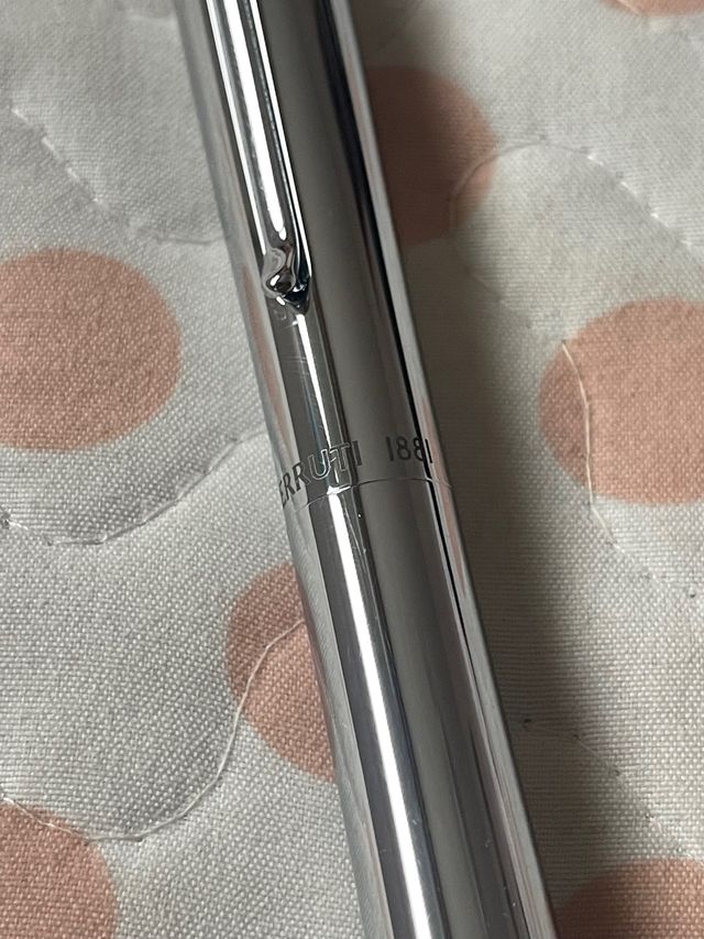Pluma Cerruti 1881 como nueva