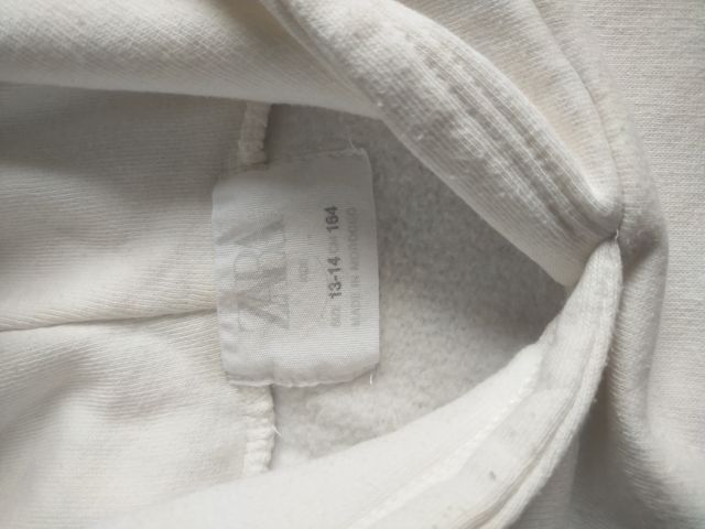Felpa bianca di Zara t13-14. Offerta