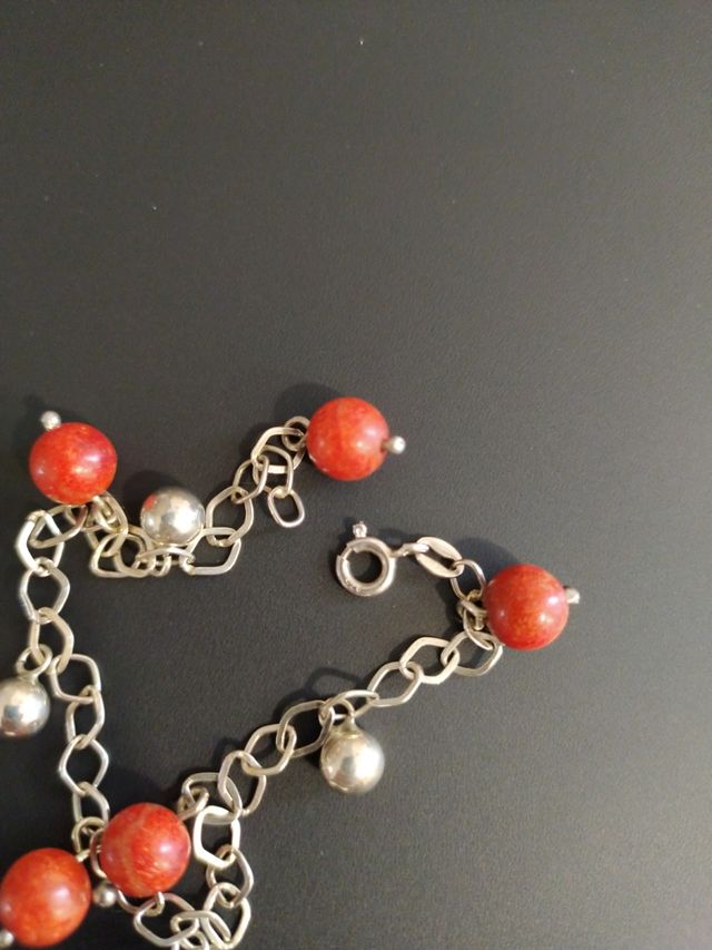 Pulsera de plata.