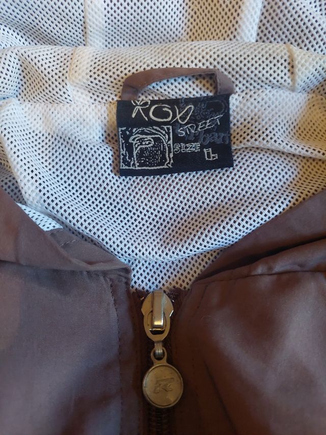 chaqueta tipo chándal