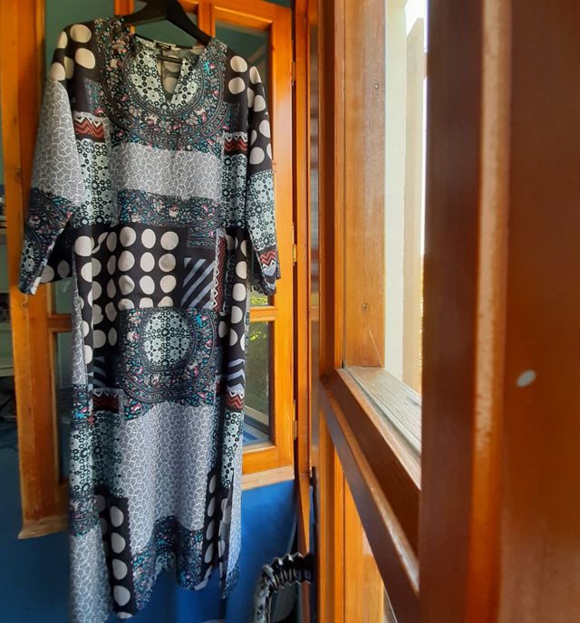 Vestido largo, manga larga