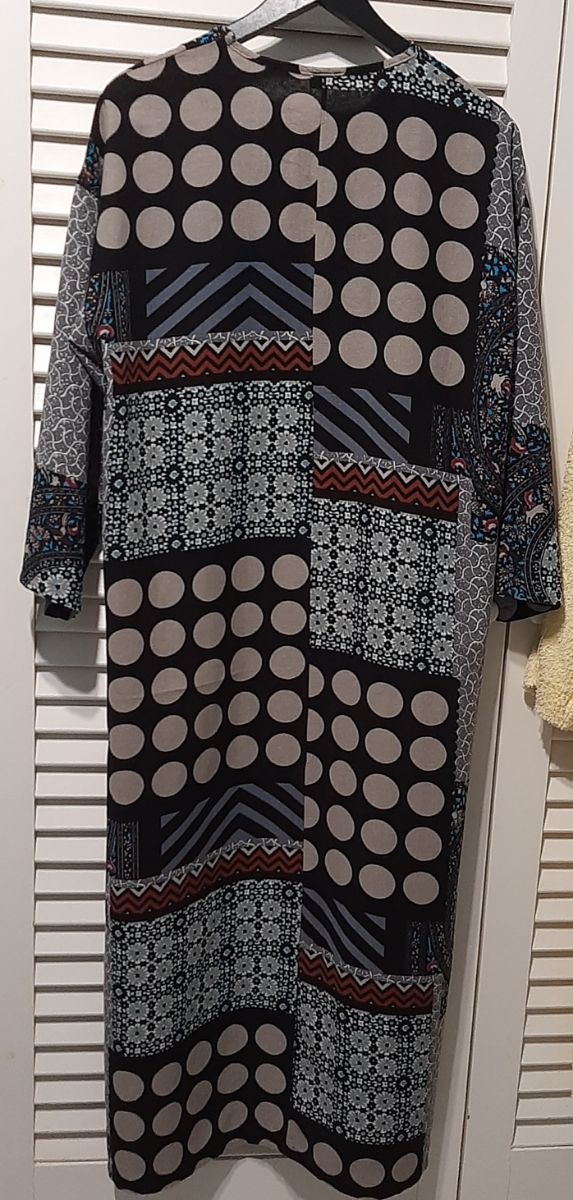 Vestido largo, manga larga