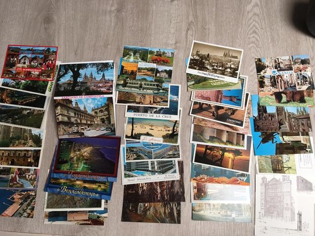 Lote de más de 40 postales nuevas. Años 80/90.