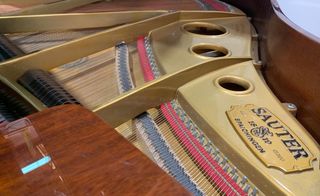 Piano de cola Sauter