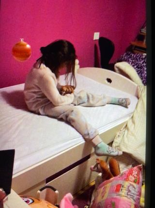 Cama maciza con cama supletoria nido blanca y mora