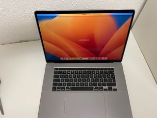 MacBook Pro 16' 