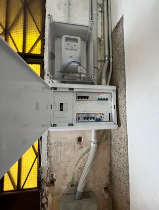 Electricista Acometida y cuadro eléctrico 