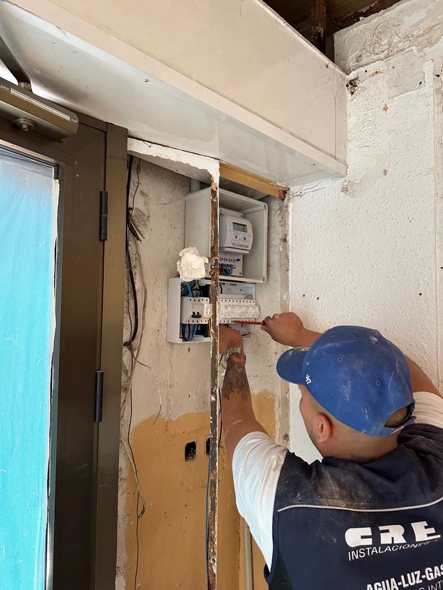 Electricista Acometida y cuadro eléctrico