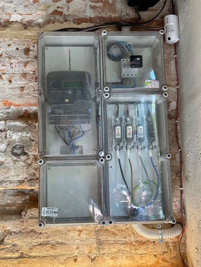 Electricista Acometida y cuadro eléctrico