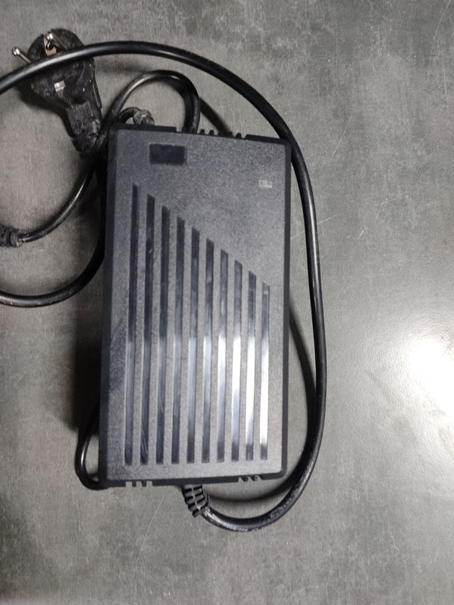 Alimentador cargador batería 72V 3A