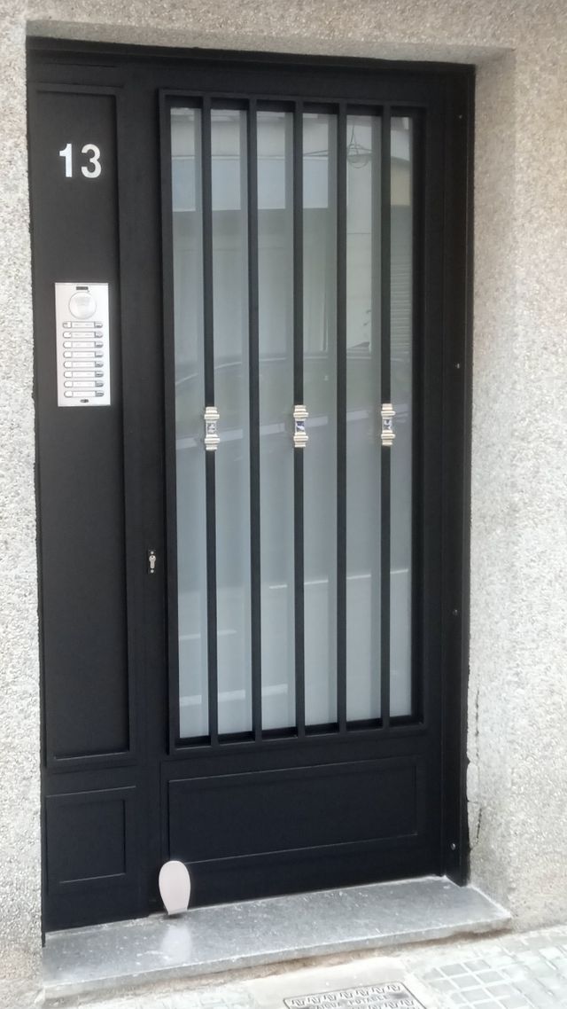 puertas de comunidad