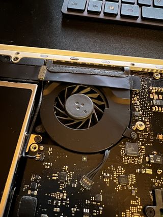 MACBOOK PARA DESPIECE