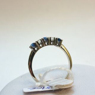 Anillo Oro 18K con 3 Zafiros y Diamantes