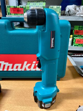 Taladro Angular Sin Cable Makita 10mm 12V OFERTA