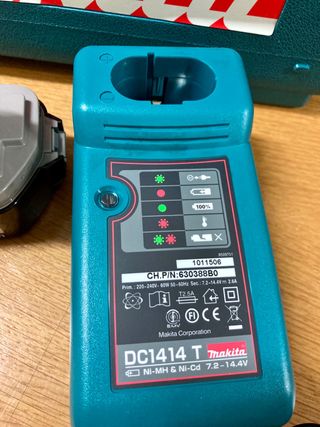 Taladro Angular Sin Cable Makita 10mm 12V OFERTA