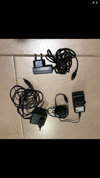 Lote cargadores móvil nokia y Siemens