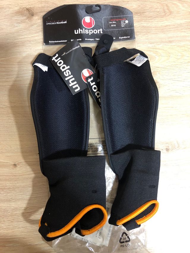 Espinilleras de fútbol