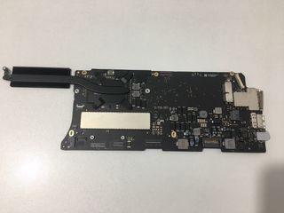 Placa /MacBook Pro 13' i5 /16GB RAM/A1502 Md.2015