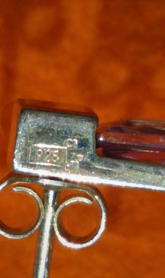 conjunto de colgante,  pendientes y anillo