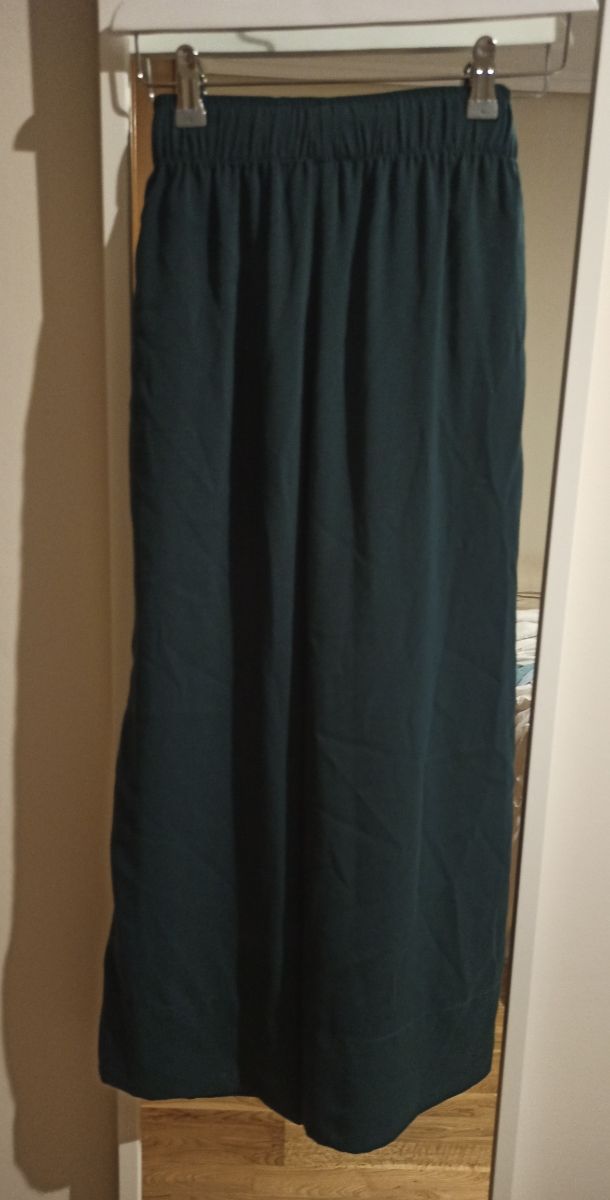 Pantalón Zara XS verde